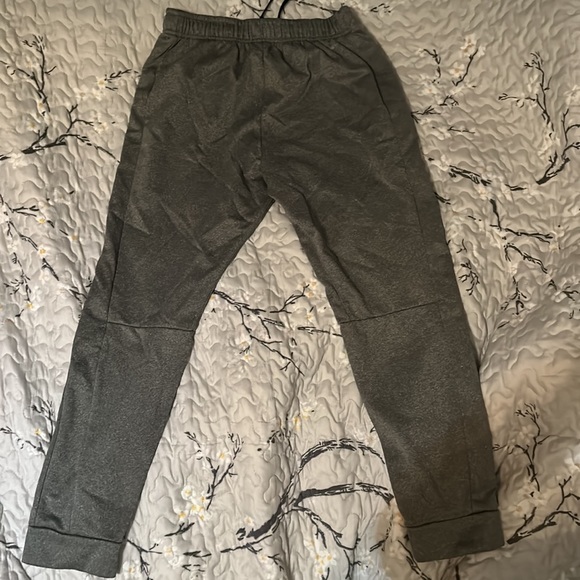 Gray Nike Therma-fit joggers - Picture 2 of 3